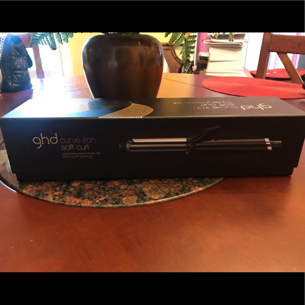 GHD Curve 1.25 Soft Curl Iron